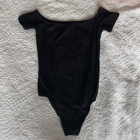 Design Lab Bodysuit (Off the Shoulder) - Picture 4 of 6